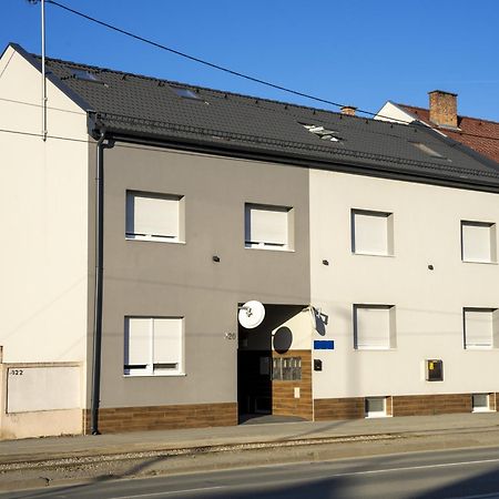 Apartmani Infinity Osijek Extérieur photo