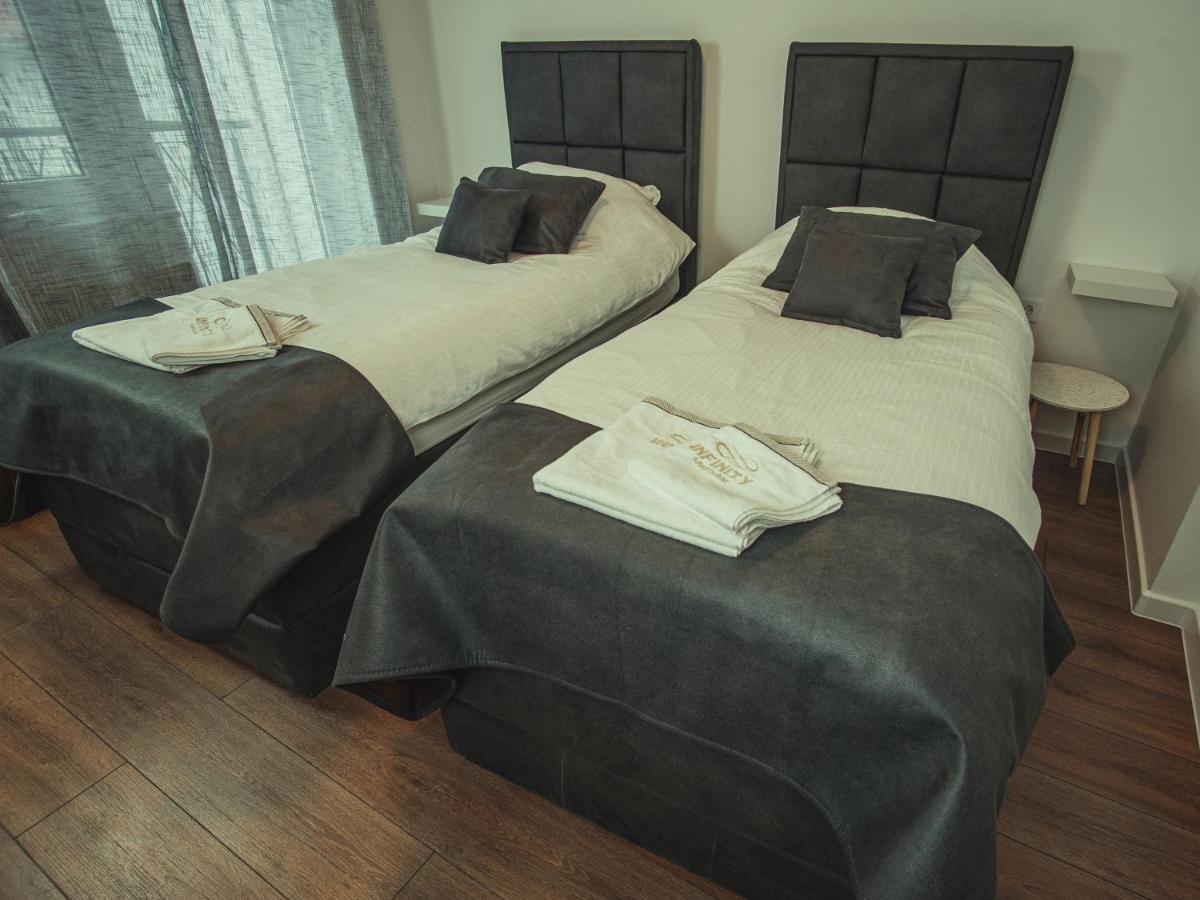 Apartmani Infinity Osijek Extérieur photo