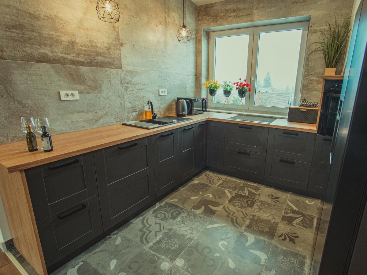 Apartmani Infinity Osijek Extérieur photo