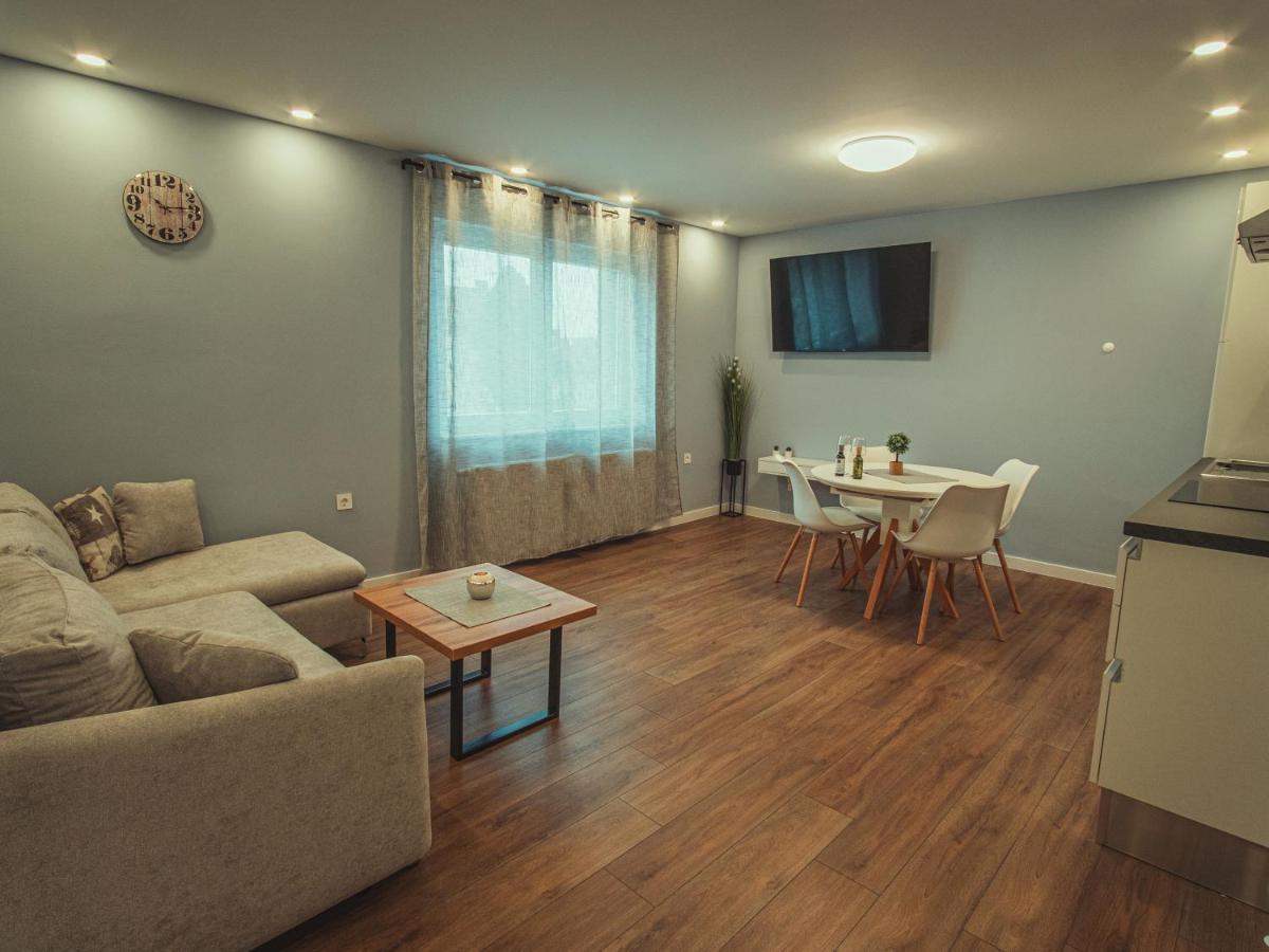 Apartmani Infinity Osijek Extérieur photo