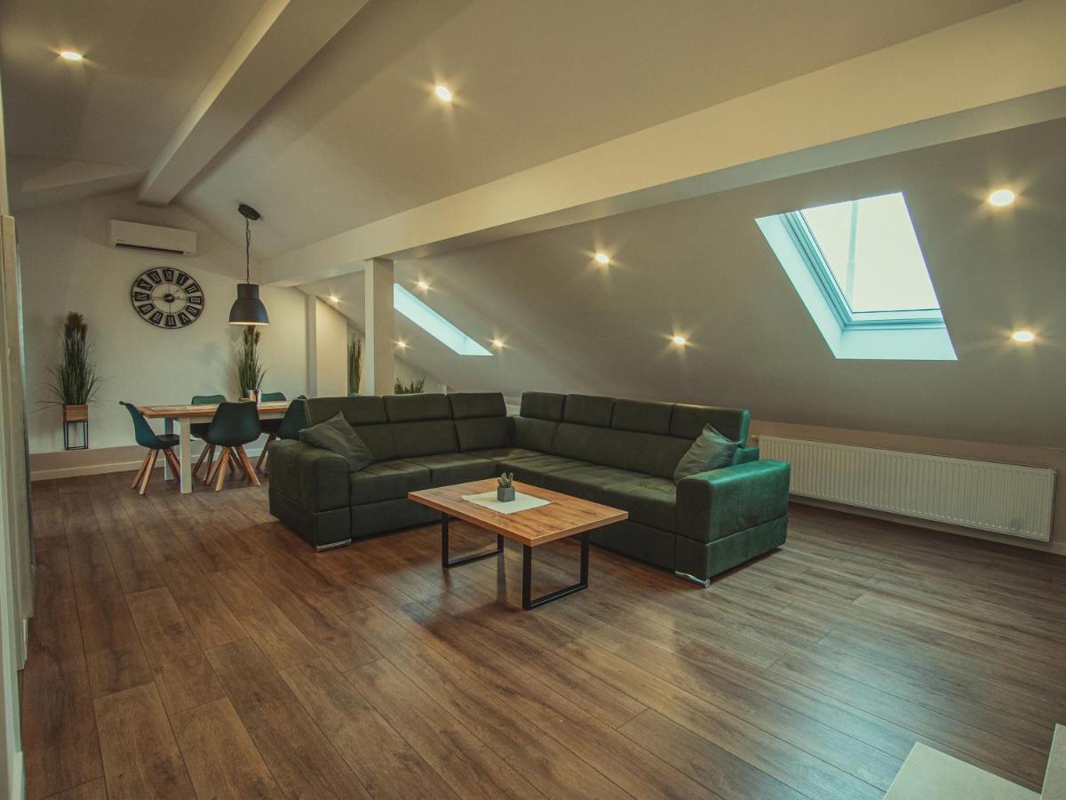 Apartmani Infinity Osijek Extérieur photo