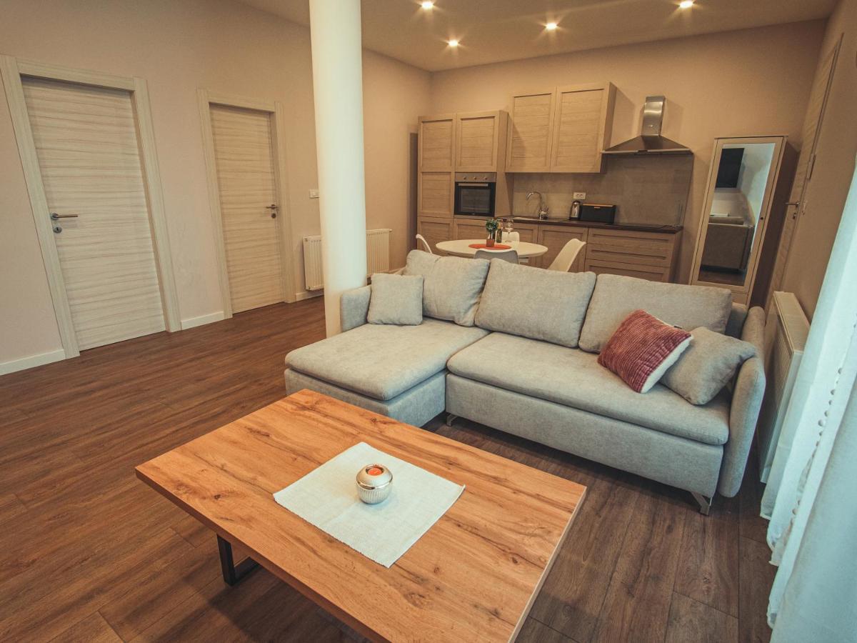 Apartmani Infinity Osijek Extérieur photo