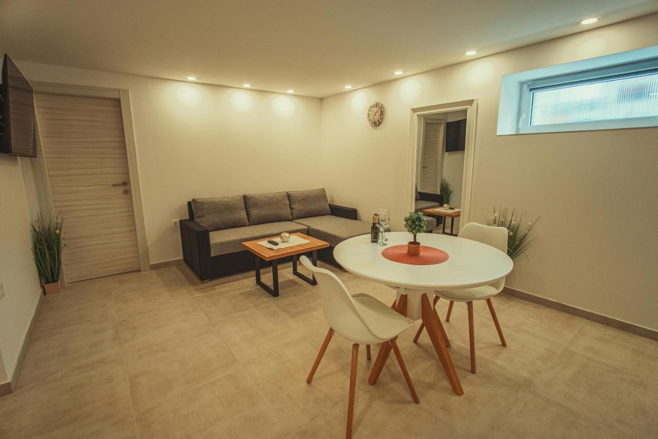 Apartmani Infinity Osijek Extérieur photo