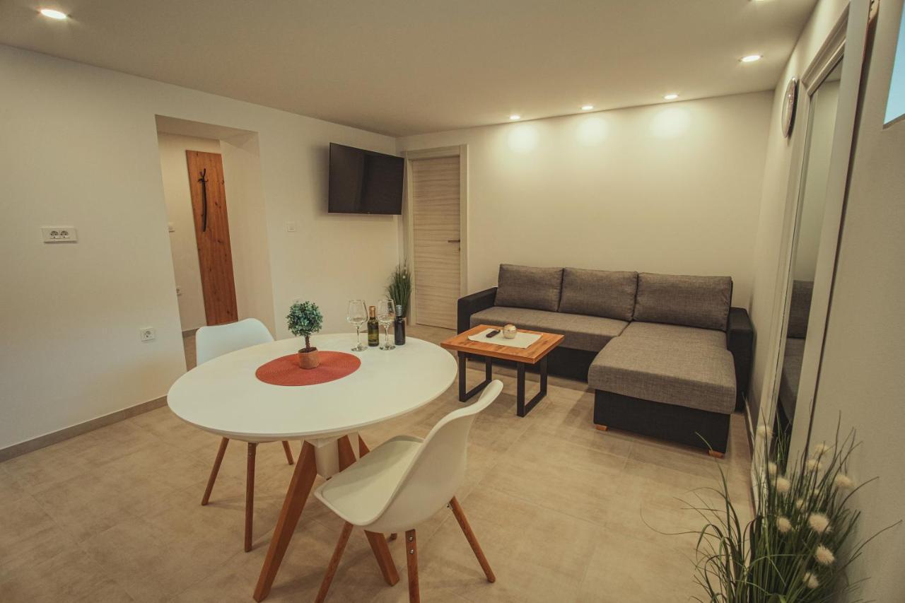 Apartmani Infinity Osijek Extérieur photo