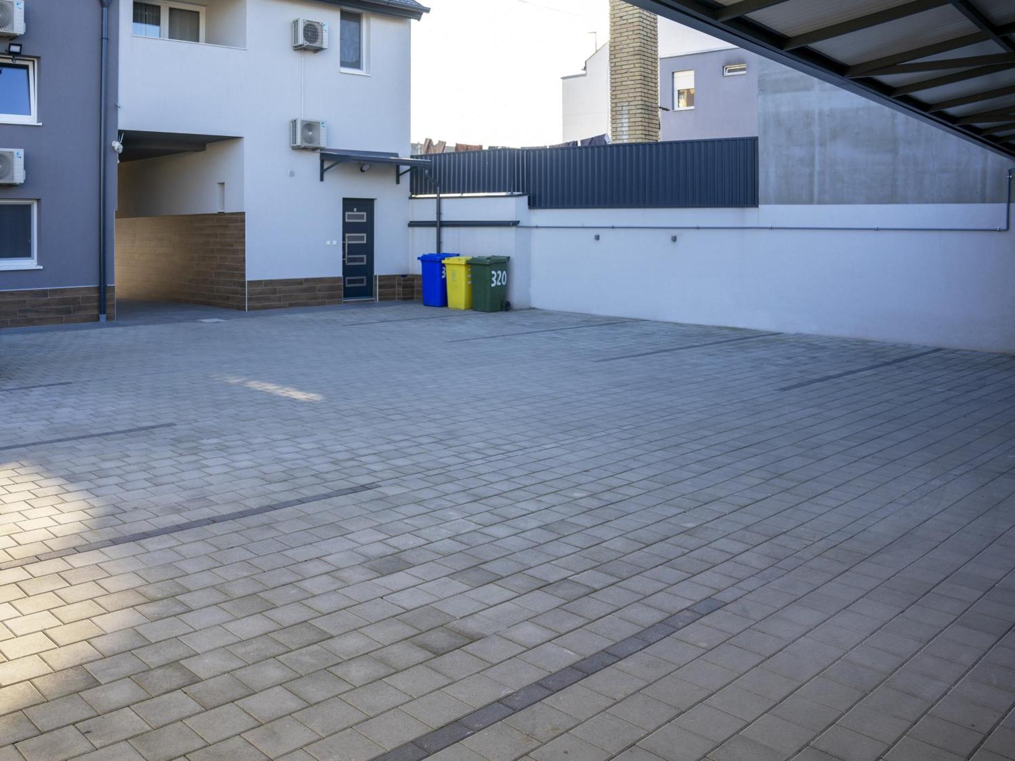 Apartmani Infinity Osijek Extérieur photo